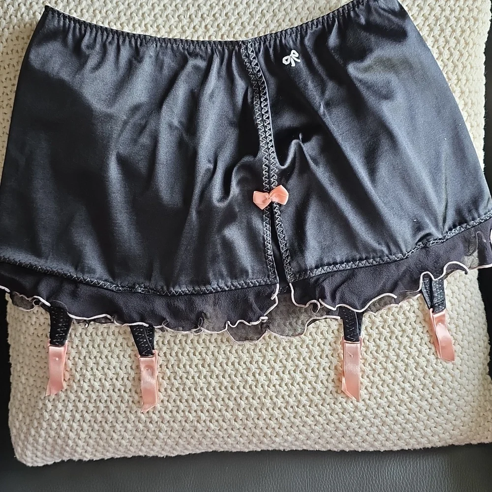 Victoria's Secret VTG Second Skin Satin Slip Dupont Skirt Thong Panty LARGE